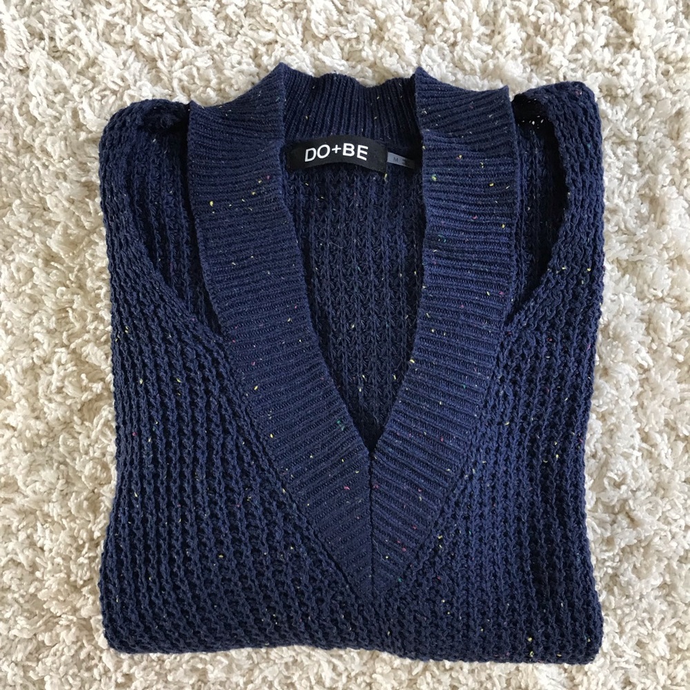 Do + Be Blue Sweater. Size medium